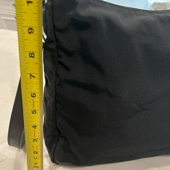 Black Gucci canvas bamboo top handle with removable leather strap. - Picture 5 of 14